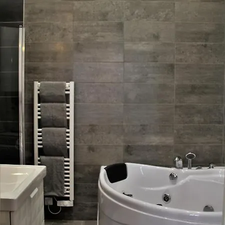 아파트 Cocon De Lyon, Charpennes, Jacuzzi Et Emplacement Ideal 빌뢰르반